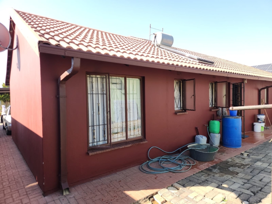 4 Bedroom Property for Sale in Boitekong North West